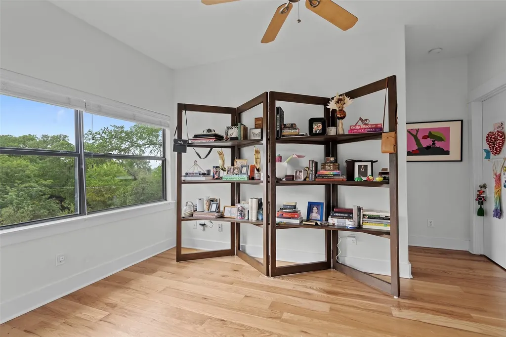 2009 Arthur Lane Austin TX 78704
