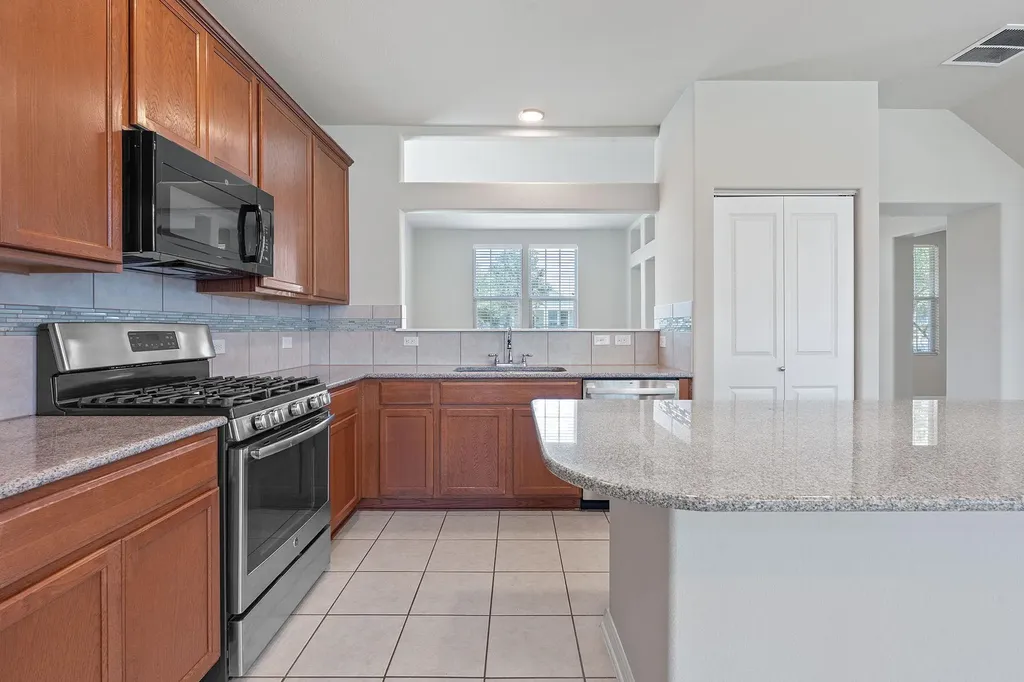 216 Greene Drive Kyle TX 78640