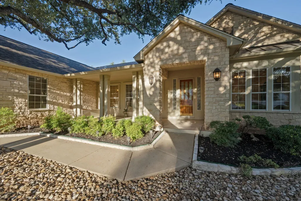 103 Black Walnut Circle Georgetown TX 78633