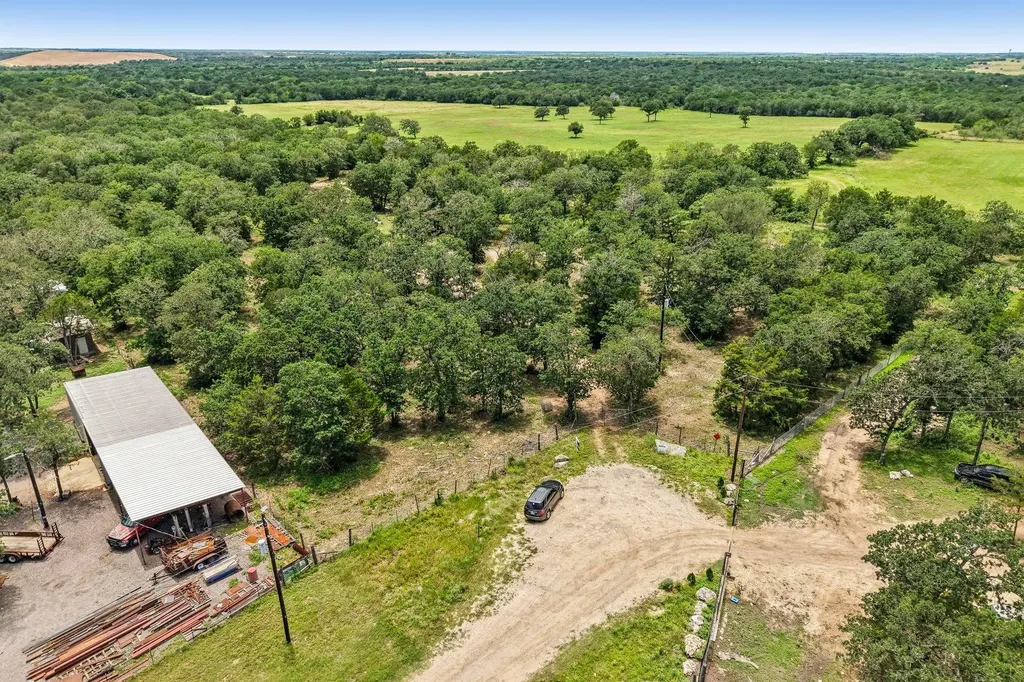 499 Bridgestone Court Lockhart TX 78644