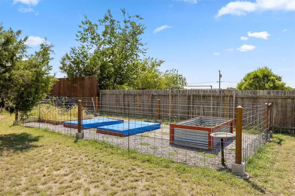 208 Dawn Drive Liberty Hill TX 78642