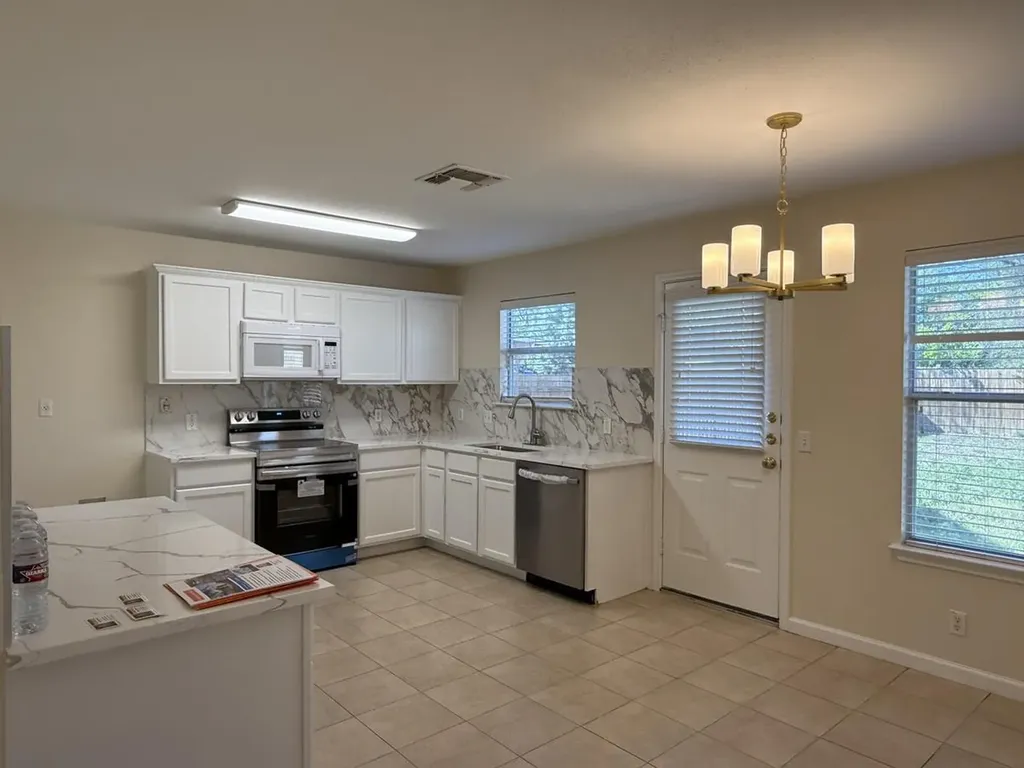 1444 Kenneys Way Round Rock TX 78665