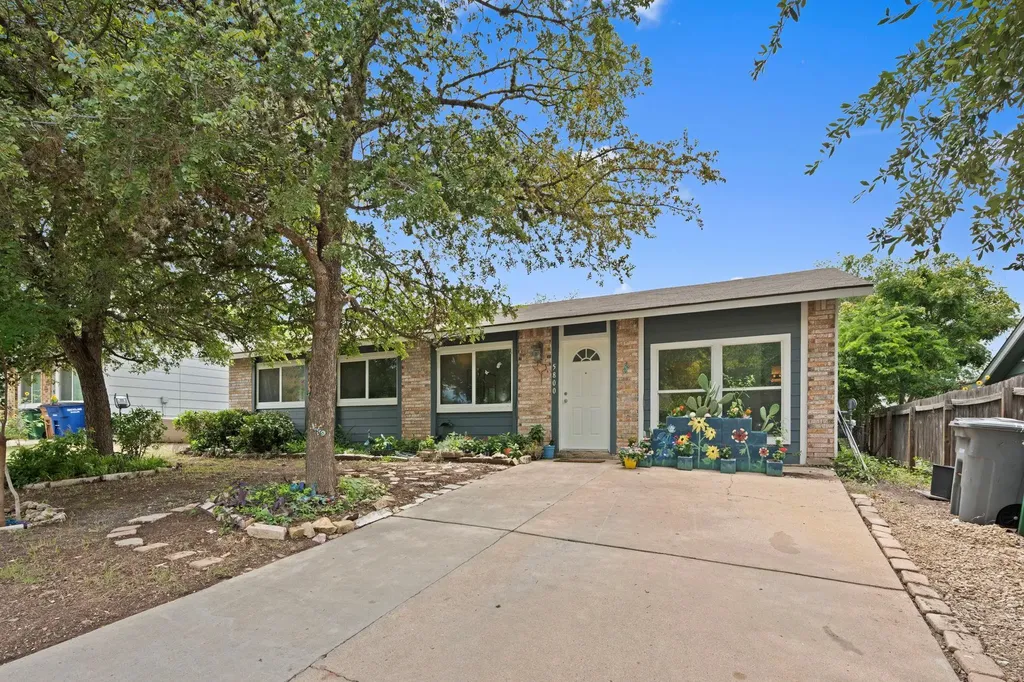 5800 Breezewood Drive Austin TX 78745