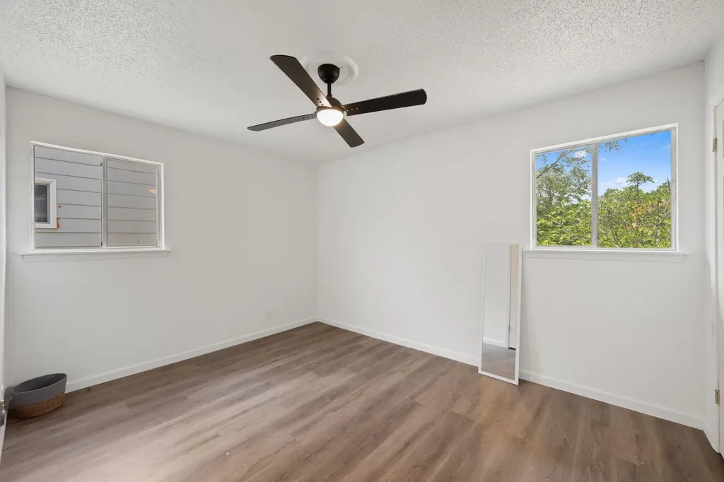 5800 Breezewood Drive Austin TX 78745