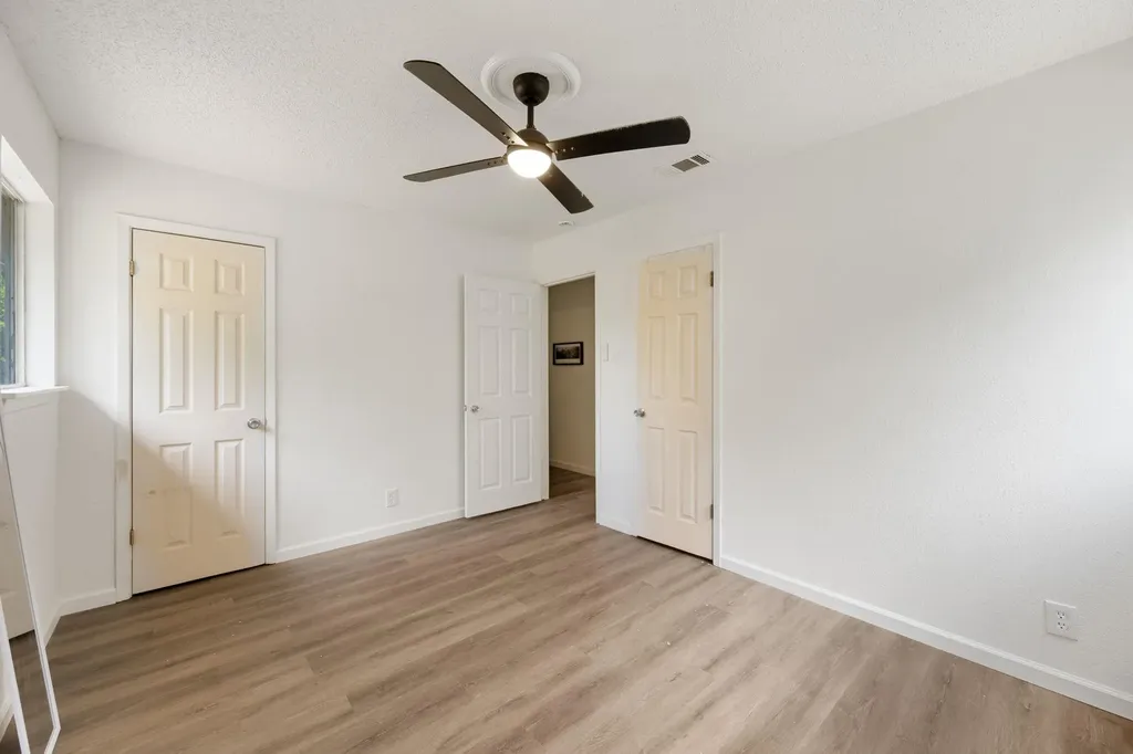 5800 Breezewood Drive Austin TX 78745