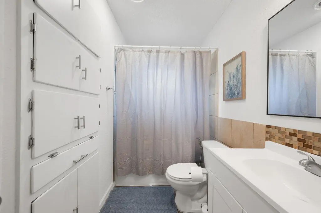 5800 Breezewood Drive Austin TX 78745