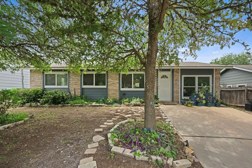 5800 Breezewood Drive Austin TX 78745