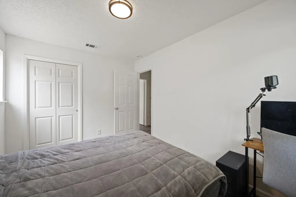 5800 Breezewood Drive Austin TX 78745
