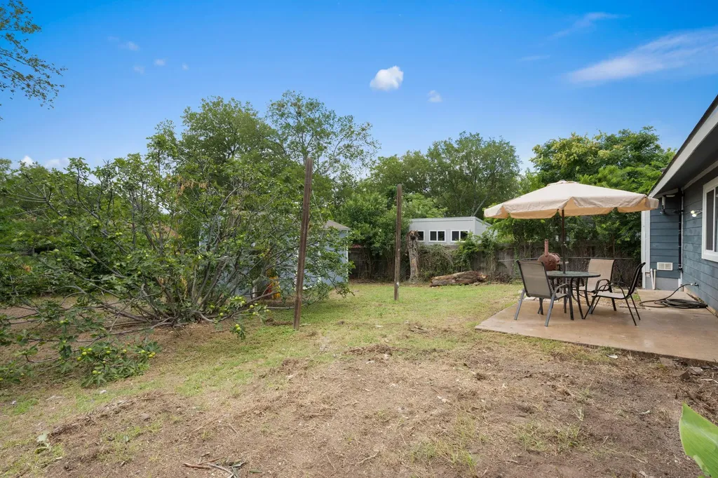 5800 Breezewood Drive Austin TX 78745