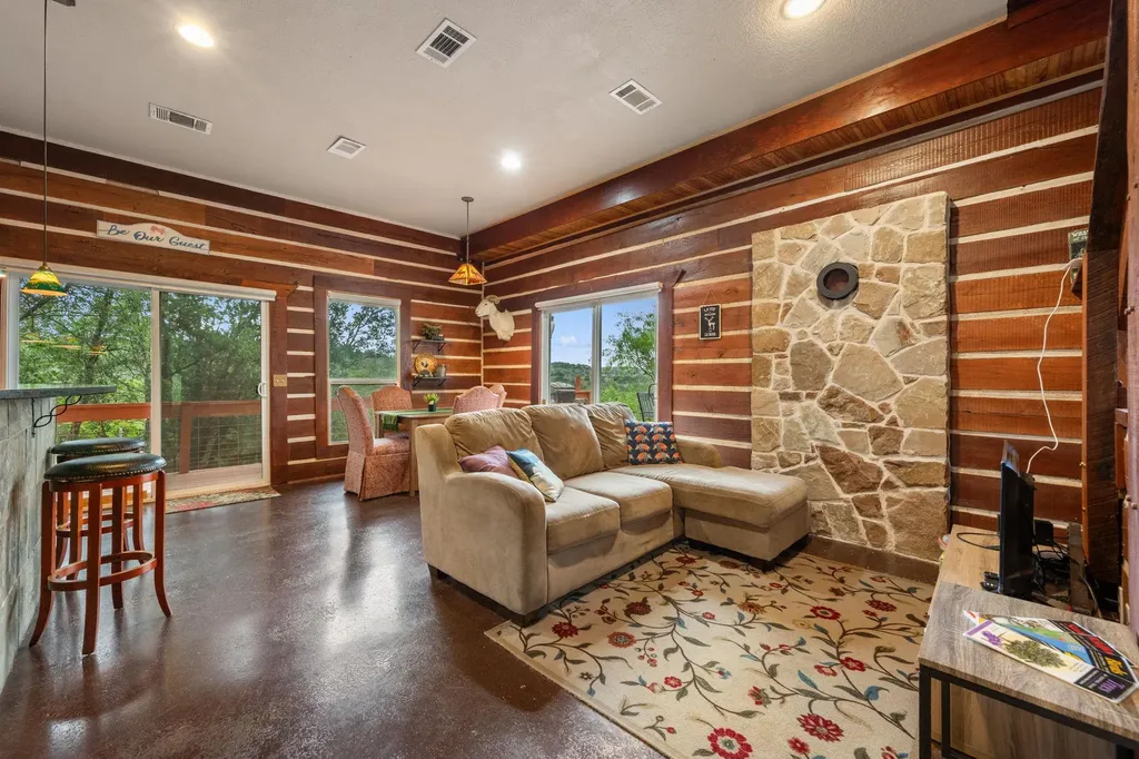 28537 Paradise Manor Drive Marble Falls TX 78654