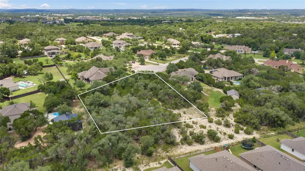 179 Shawnee Trail Dripping Springs TX 78620