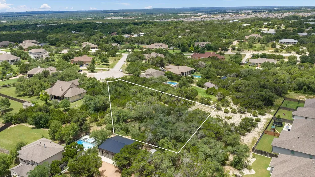 179 Shawnee Trail Dripping Springs TX 78620