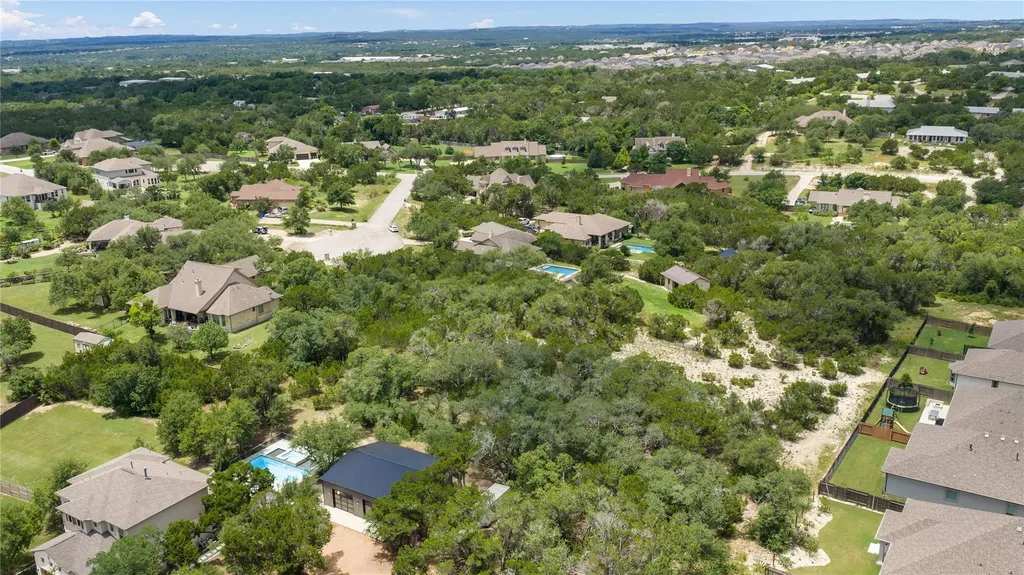 179 Shawnee Trail Dripping Springs TX 78620