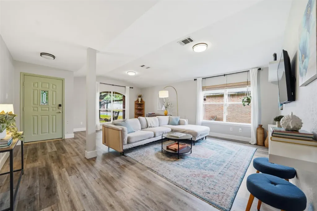 119 Salado Drive Kyle TX 78640