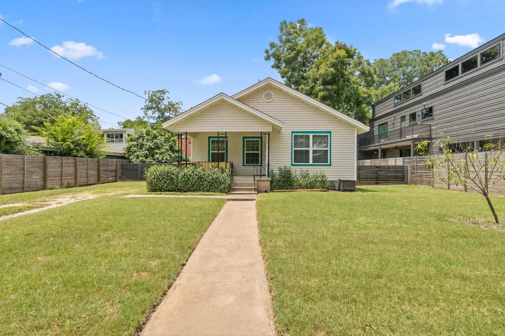 902 Mansell Avenue Austin TX 78702