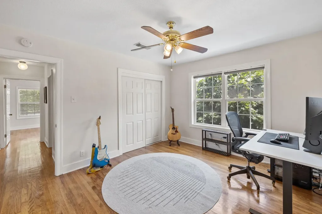902 Mansell Avenue Austin TX 78702
