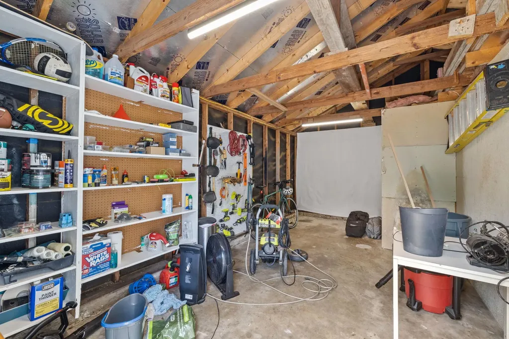 902 Mansell Avenue Austin TX 78702
