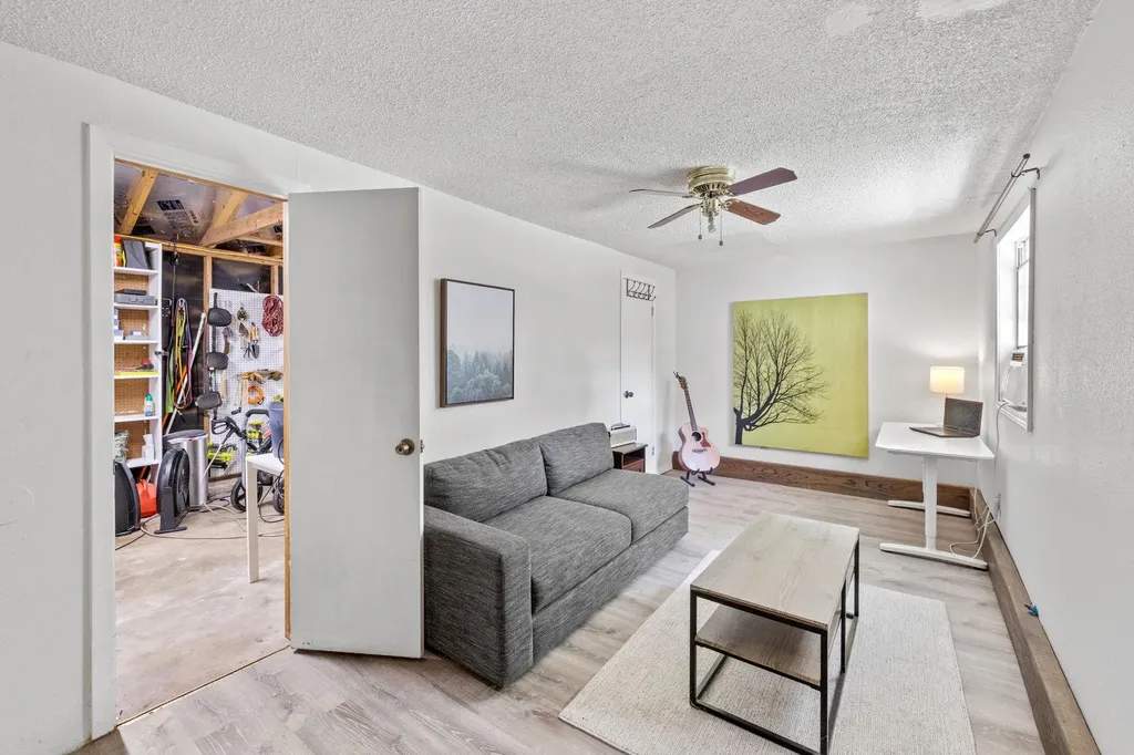 902 Mansell Avenue Austin TX 78702