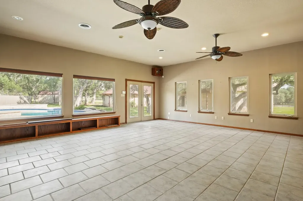 176 Logan Ranch Road Georgetown TX 78628