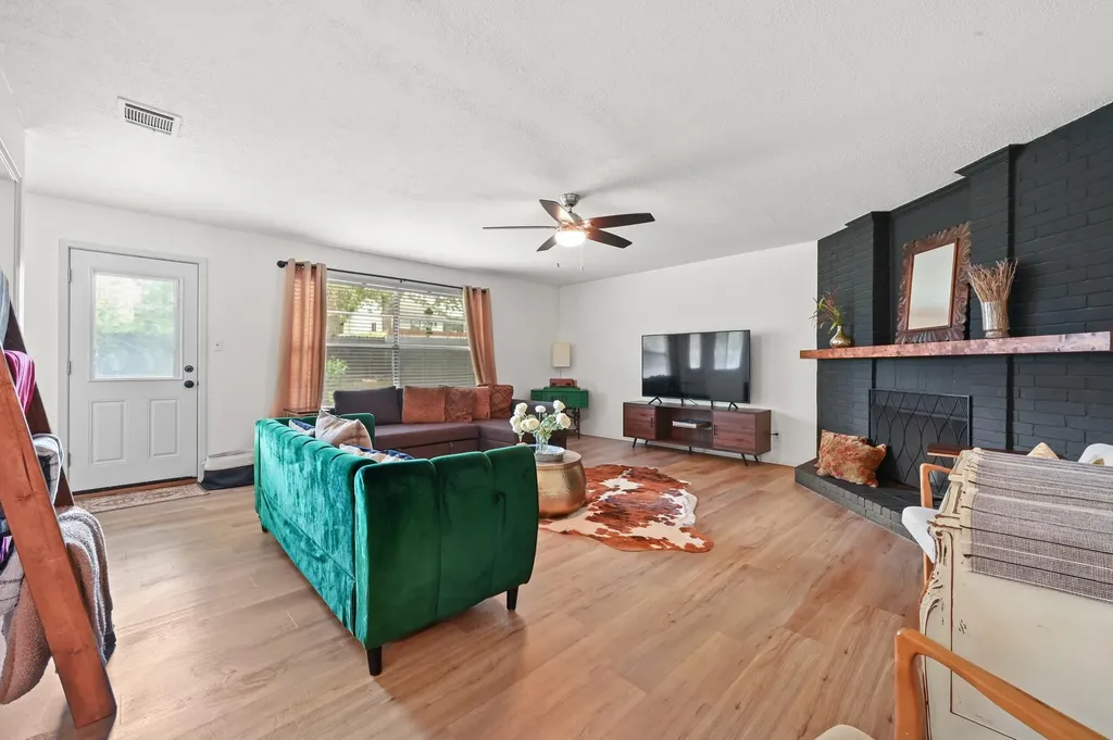 6805 Rearden Road Austin TX 78745
