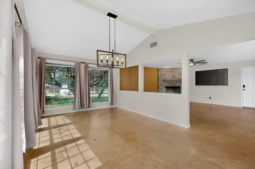 311 Oak Forest Cove Buda TX 78610