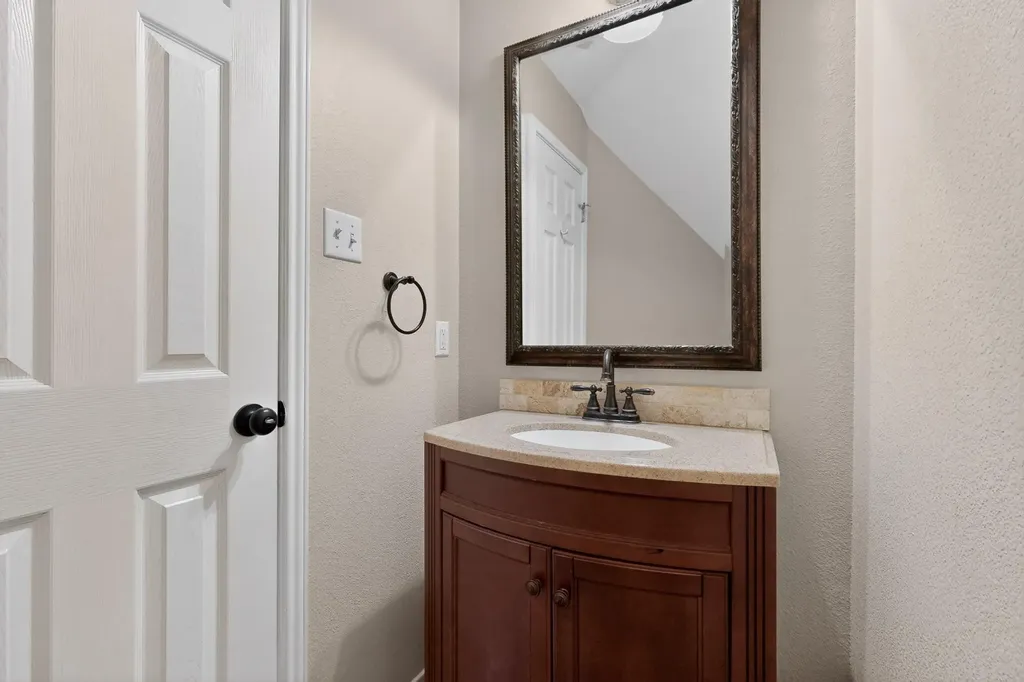 311 Oak Forest Cove Buda TX 78610