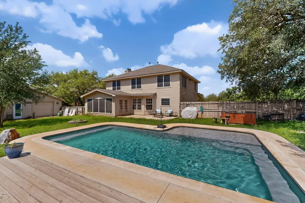 311 Oak Forest Cove Buda TX 78610