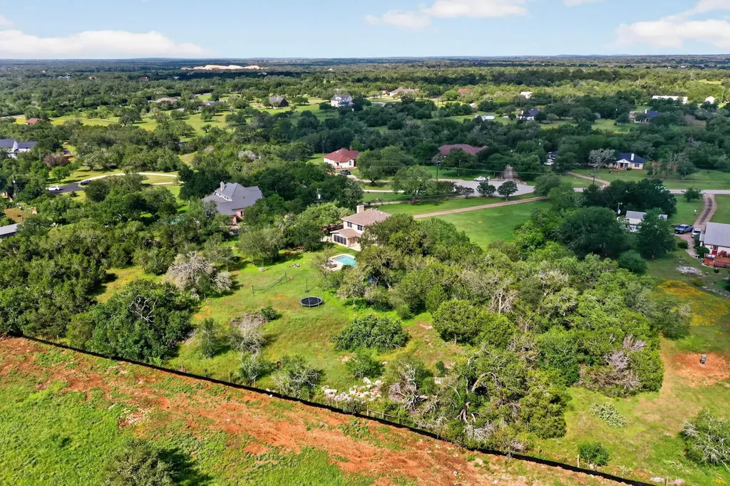 311 Oak Forest Cove Buda TX 78610