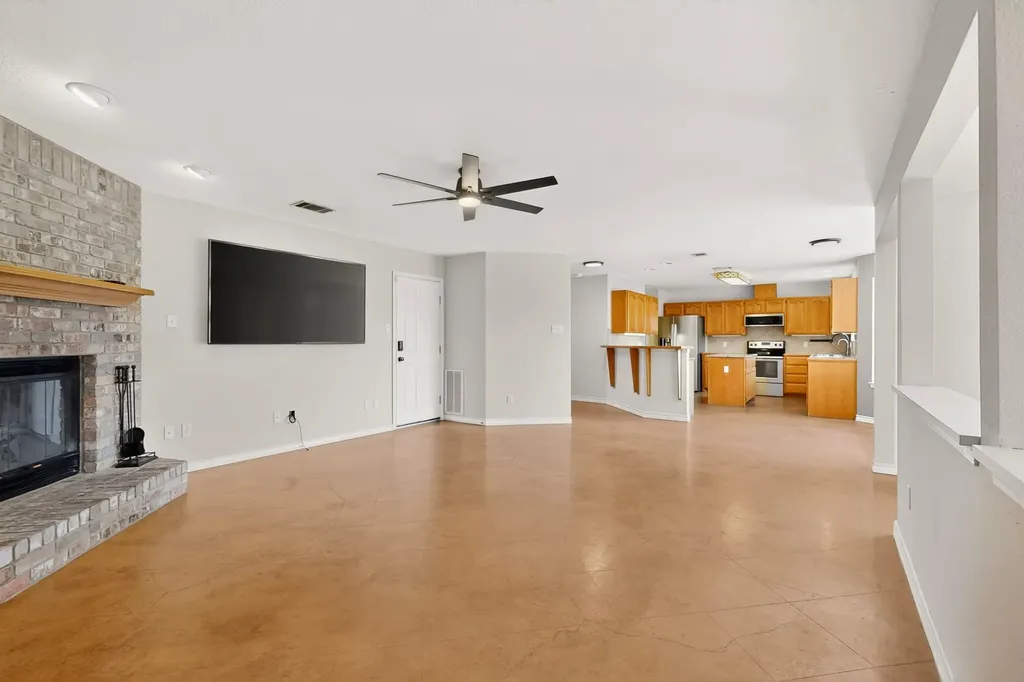 311 Oak Forest Cove Buda TX 78610