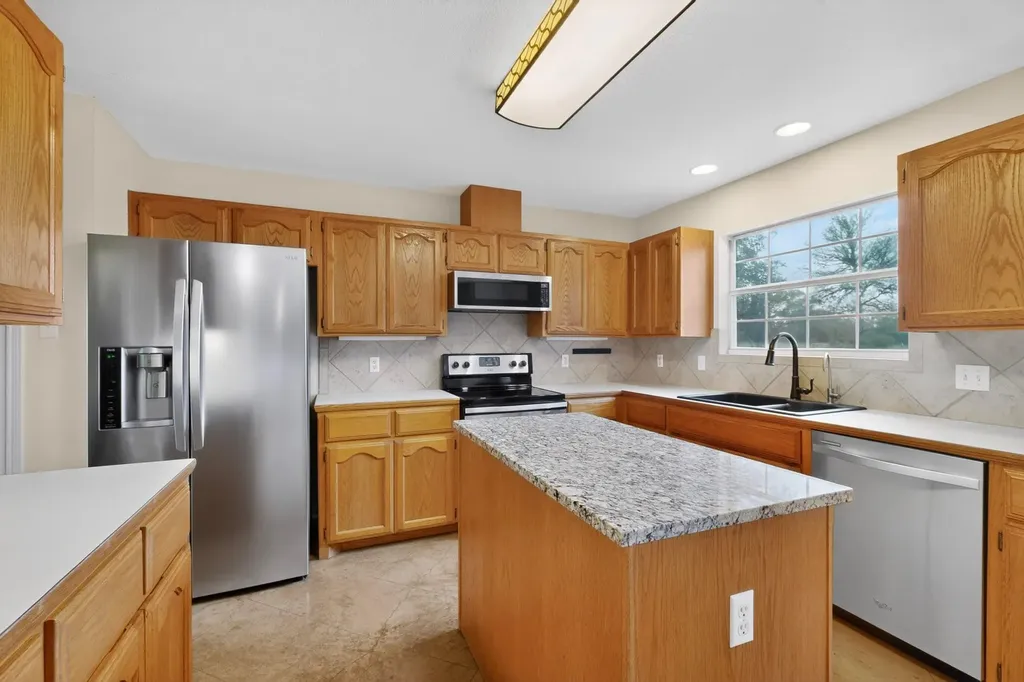 311 Oak Forest Cove Buda TX 78610