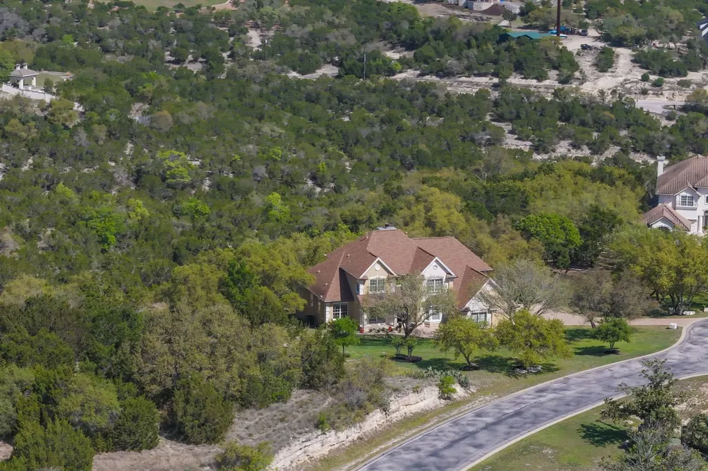 4424 Lago Viento Austin TX 78734