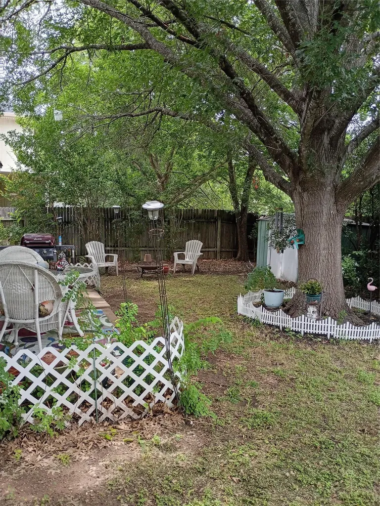 806 Black Locust Drive Pflugerville TX 78660