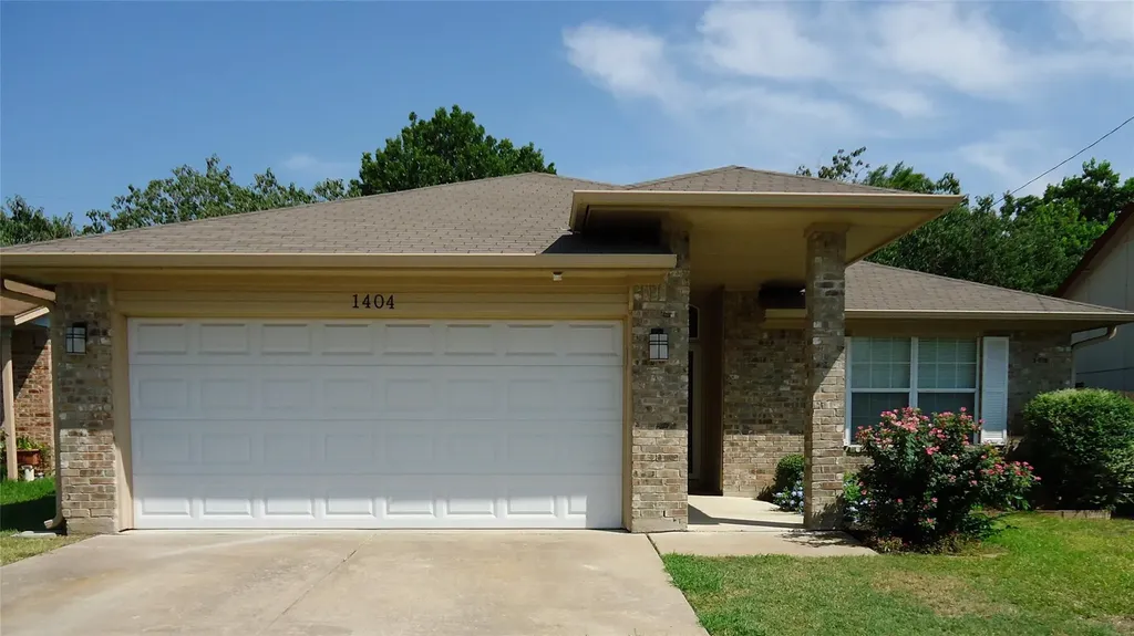 1404 Peachtree Valley Drive Round Rock TX 78681