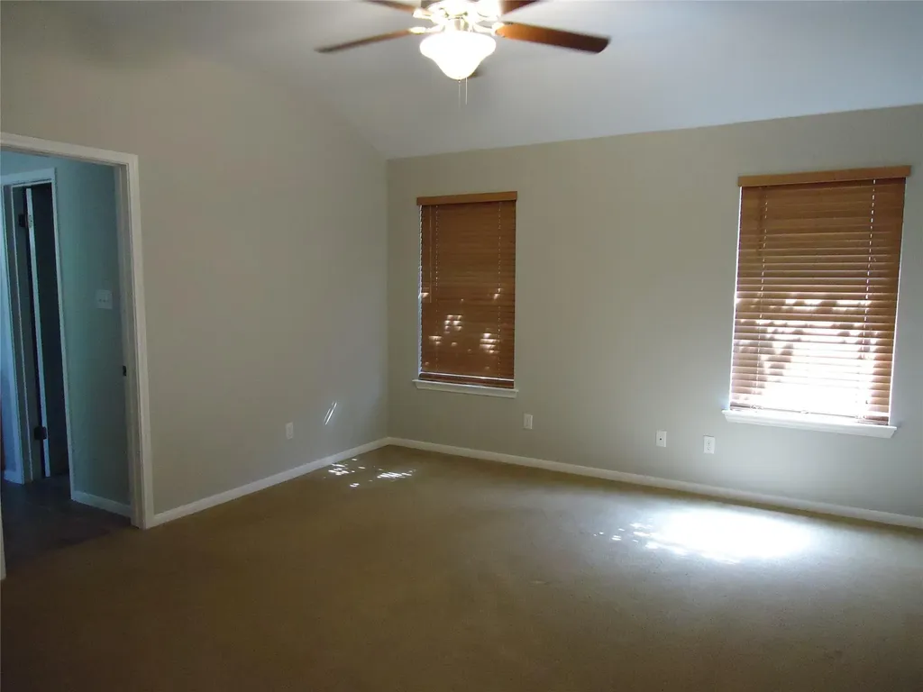1404 Peachtree Valley Drive Round Rock TX 78681