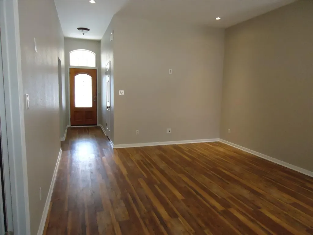 1404 Peachtree Valley Drive Round Rock TX 78681
