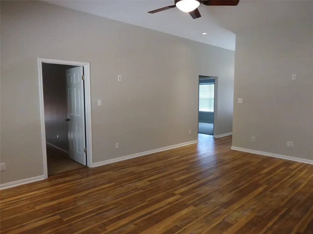 1404 Peachtree Valley Drive Round Rock TX 78681
