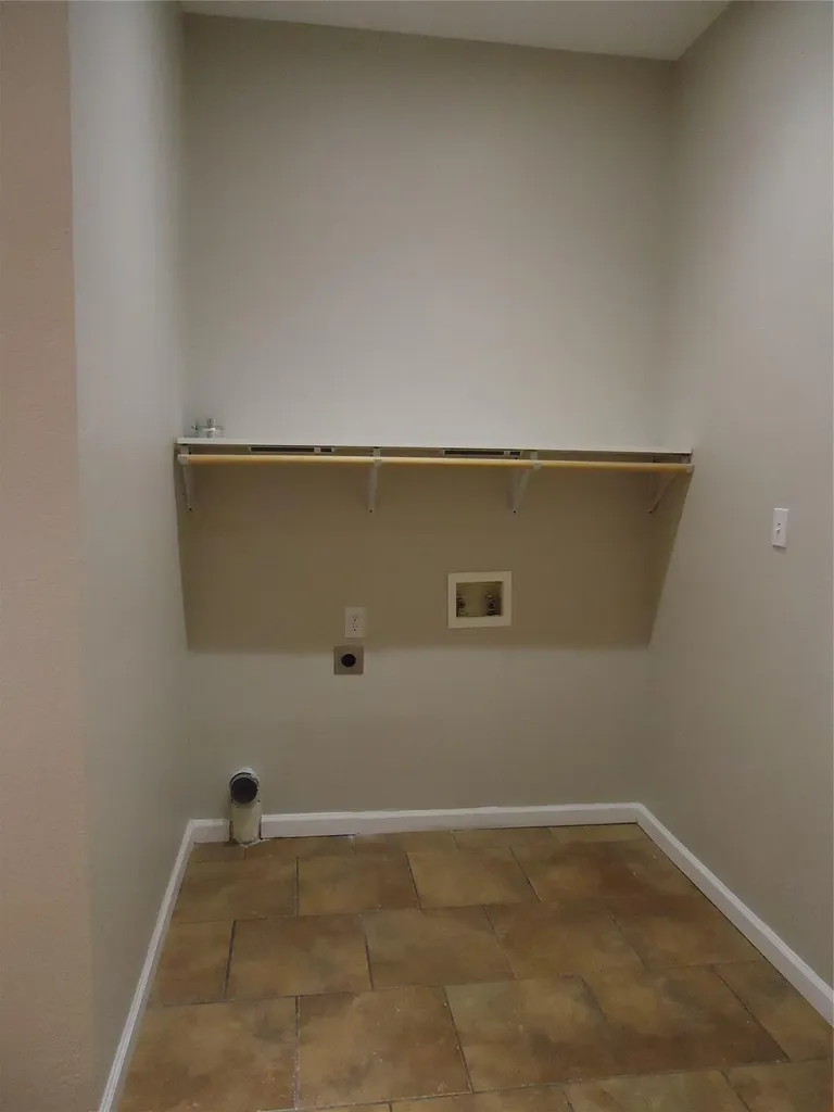 1404 Peachtree Valley Drive Round Rock TX 78681