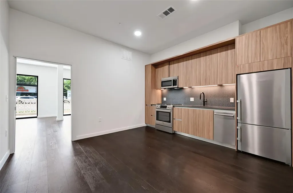 2209 S 1st Street Austin TX 78704