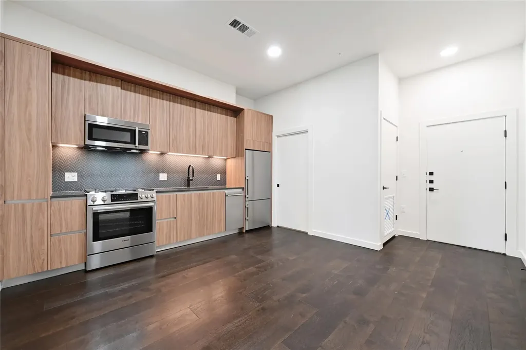 2209 S 1st Street Austin TX 78704
