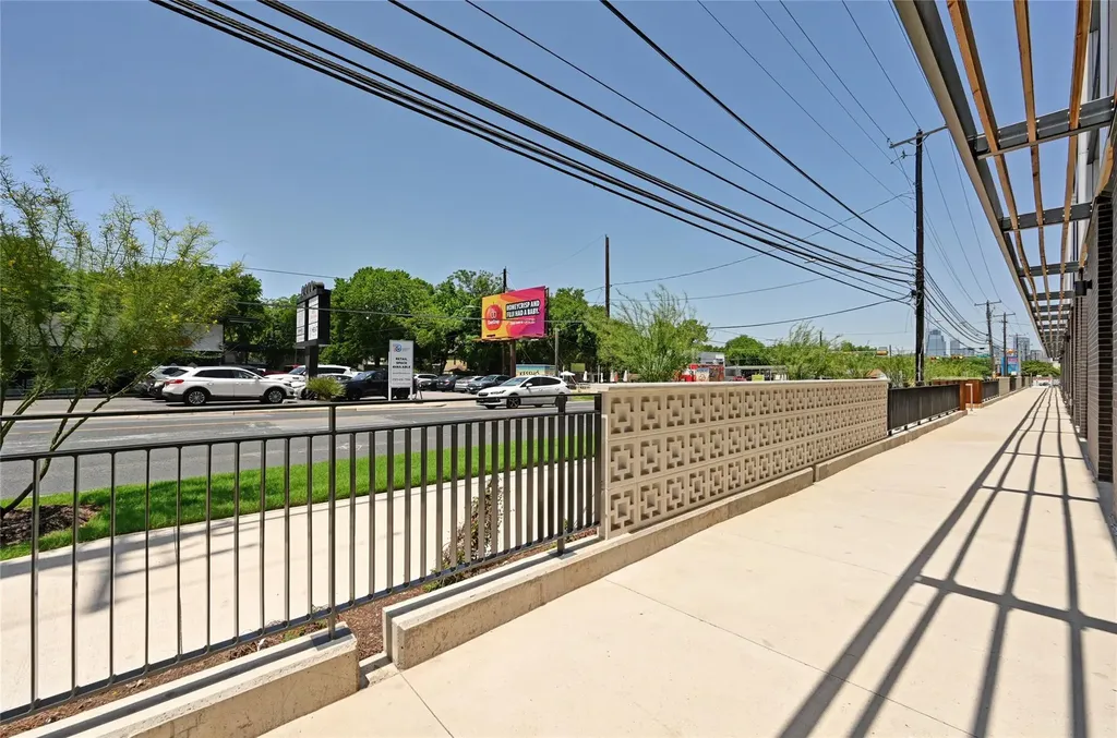 2209 S 1st Street Austin TX 78704