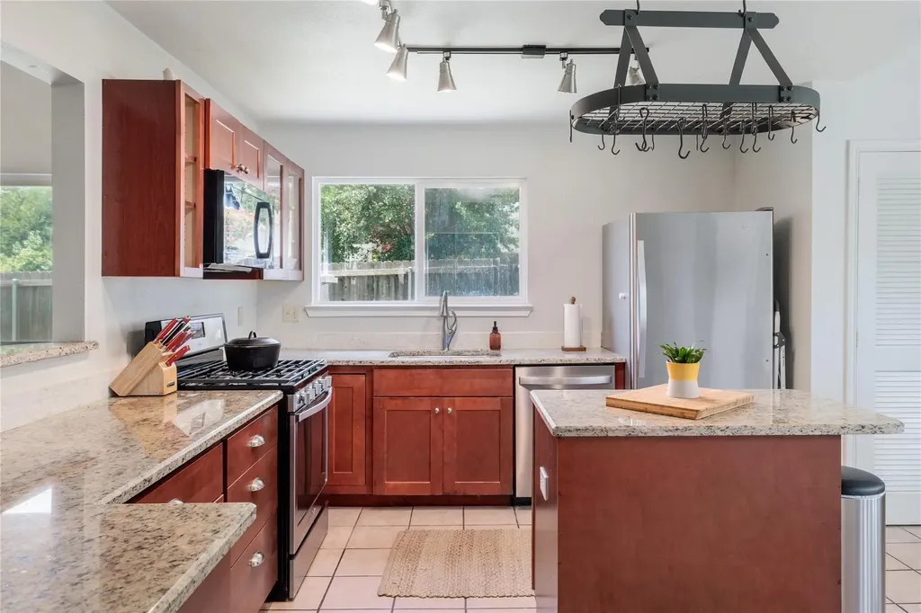 12701 Magnolia Mound Trail Austin TX 78727