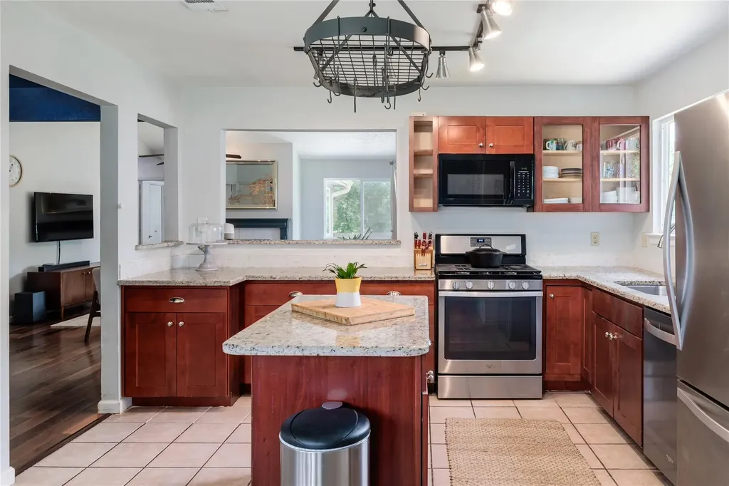 12701 Magnolia Mound Trail Austin TX 78727