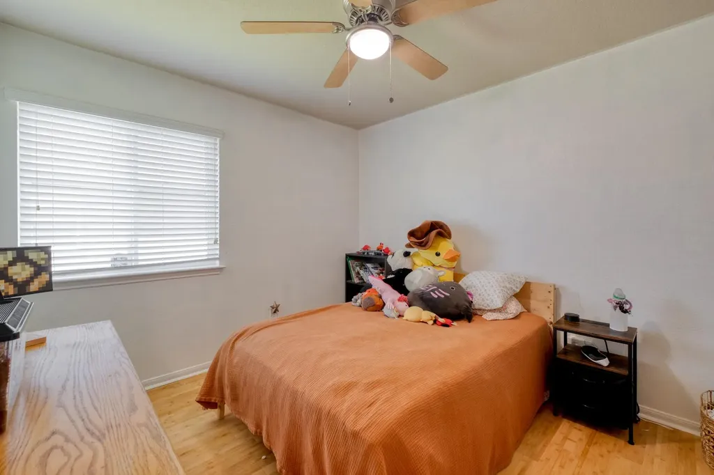 174 Falcon Drive Luling TX 78648