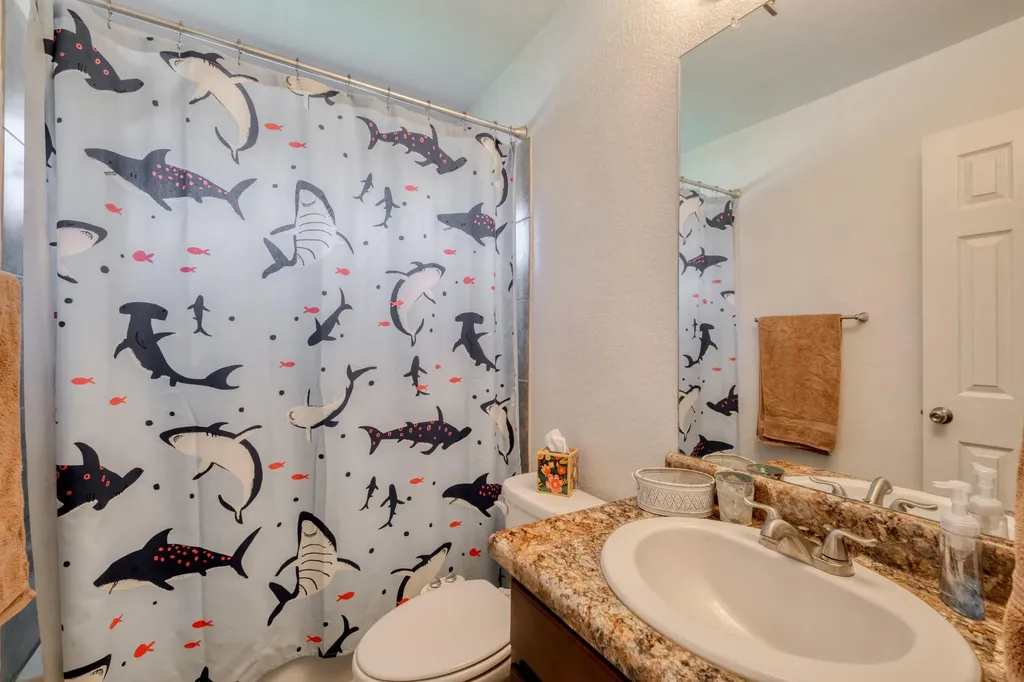 174 Falcon Drive Luling TX 78648