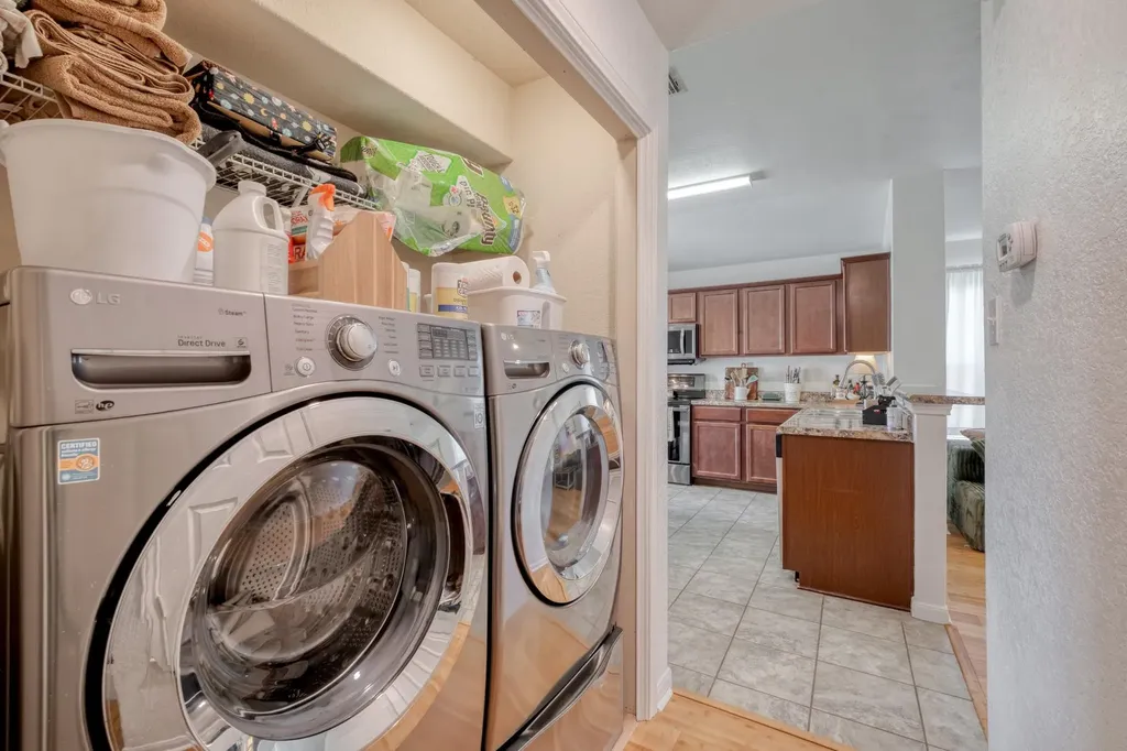 174 Falcon Drive Luling TX 78648