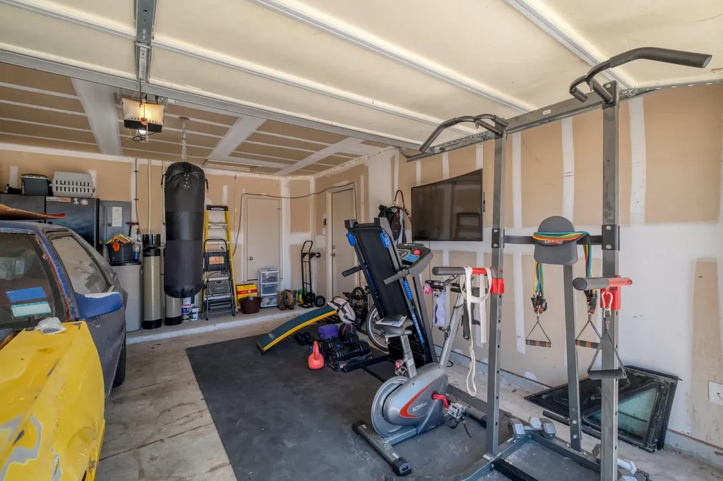 174 Falcon Drive Luling TX 78648