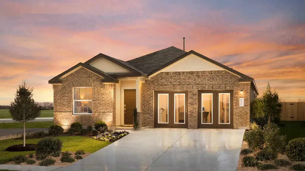 225 Parsons Kyle TX 78640