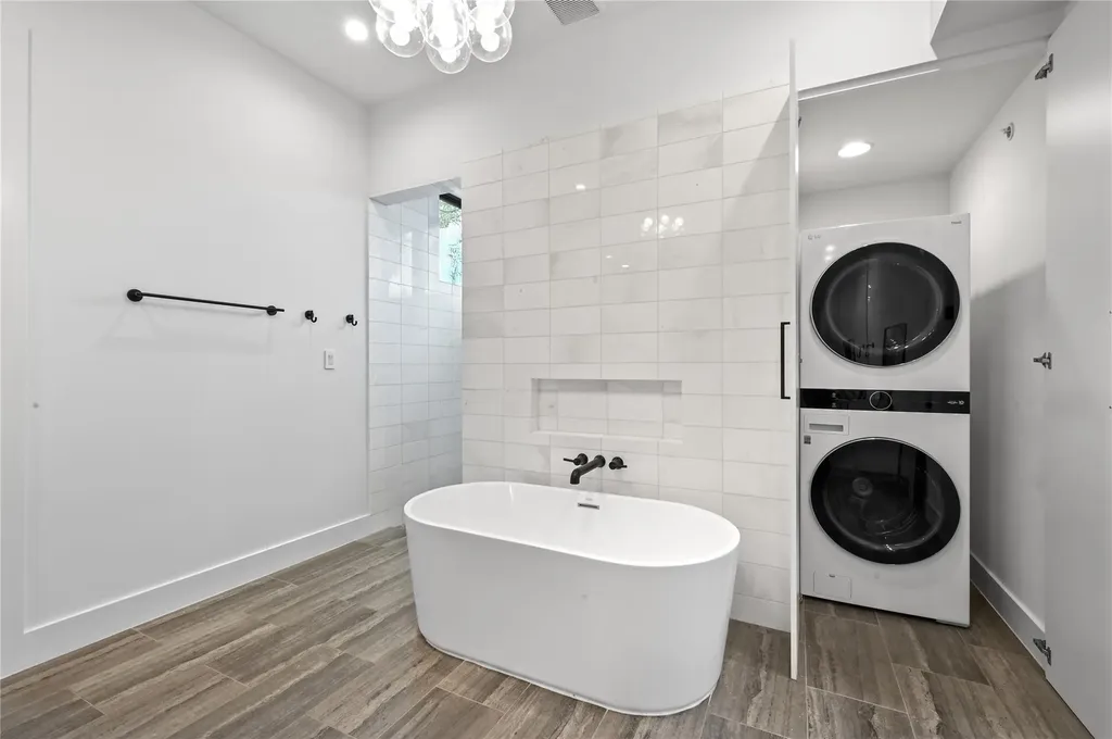 308 Briarwood Trail Austin TX 78746