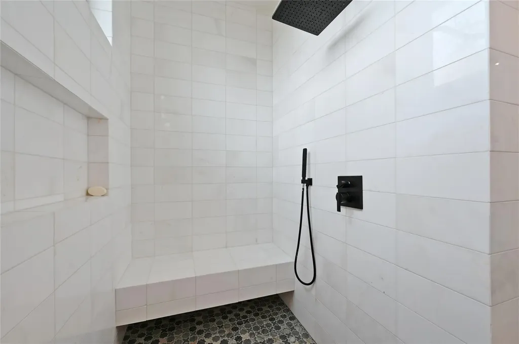 308 Briarwood Trail Austin TX 78746