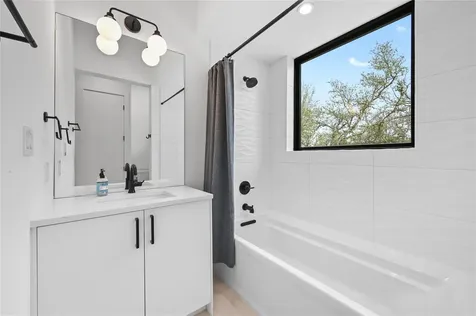 308 Briarwood Trail Austin TX 78746
